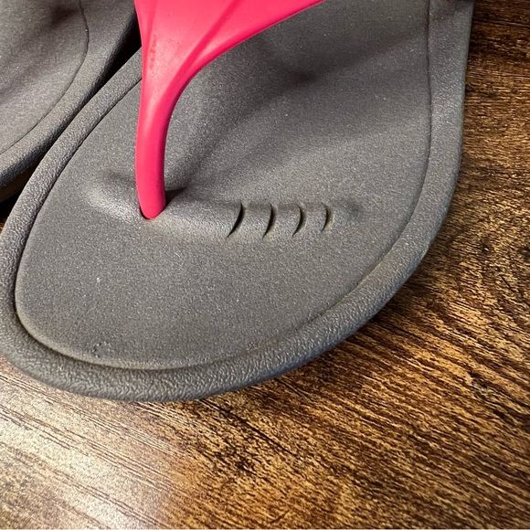 Okabashi Breeze Flip Flops Pink Gray Rubber Arch Support Slip Resistant womens M - Picture 6 of 9